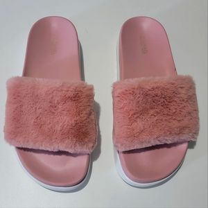 Michael Kors Platform Fluffy Sandals Medium Size 8 Pink